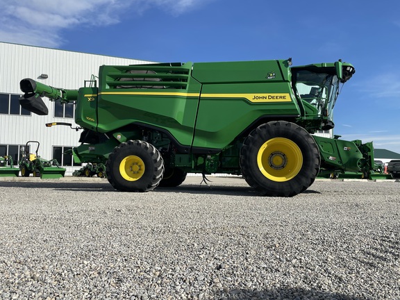 2022 John Deere X9 1000
