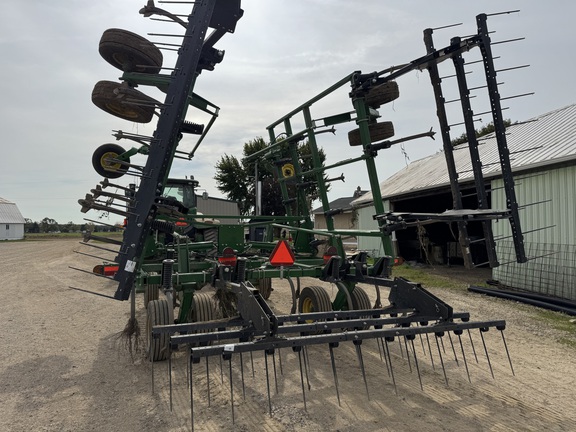 Photo of 2021 John Deere 2430