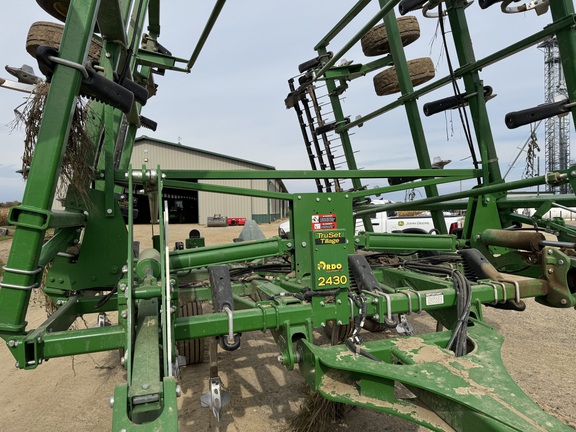 Photo of 2021 John Deere 2430
