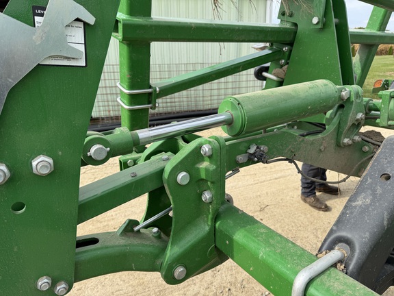 Photo of 2021 John Deere 2430