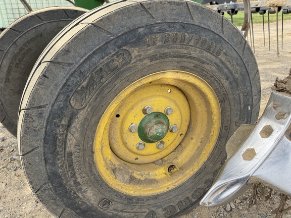 Photo of 2021 John Deere 2430