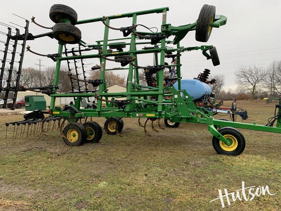 Photo of 2021 John Deere 2430
