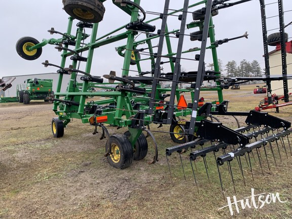 Photo of 2021 John Deere 2430