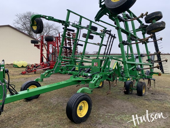 Photo of 2021 John Deere 2430