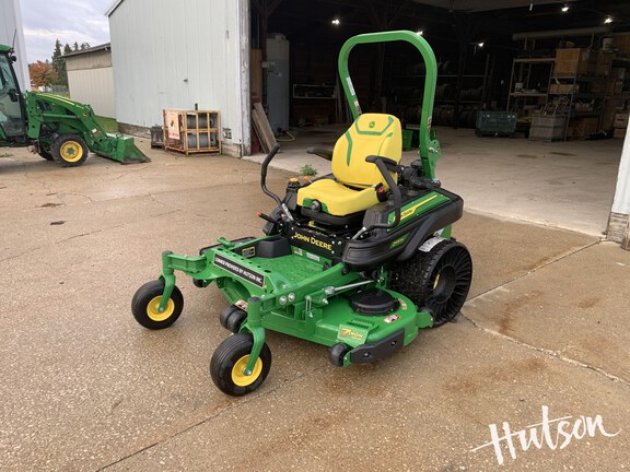 Photo of 2024 John Deere Z930M