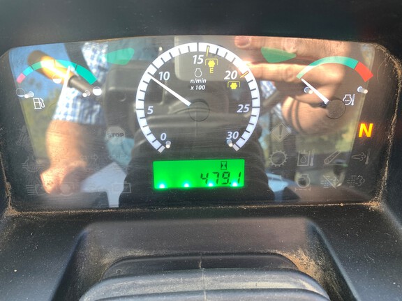 2021 John Deere 5075E Photo 2