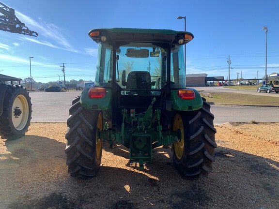 2021 John Deere 5075E Photo 4