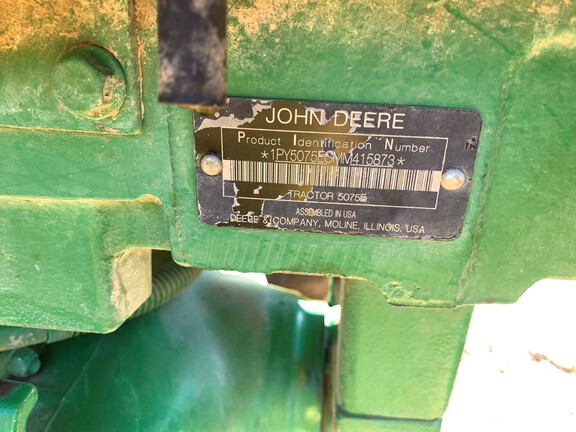 2021 John Deere 5075E Photo 6
