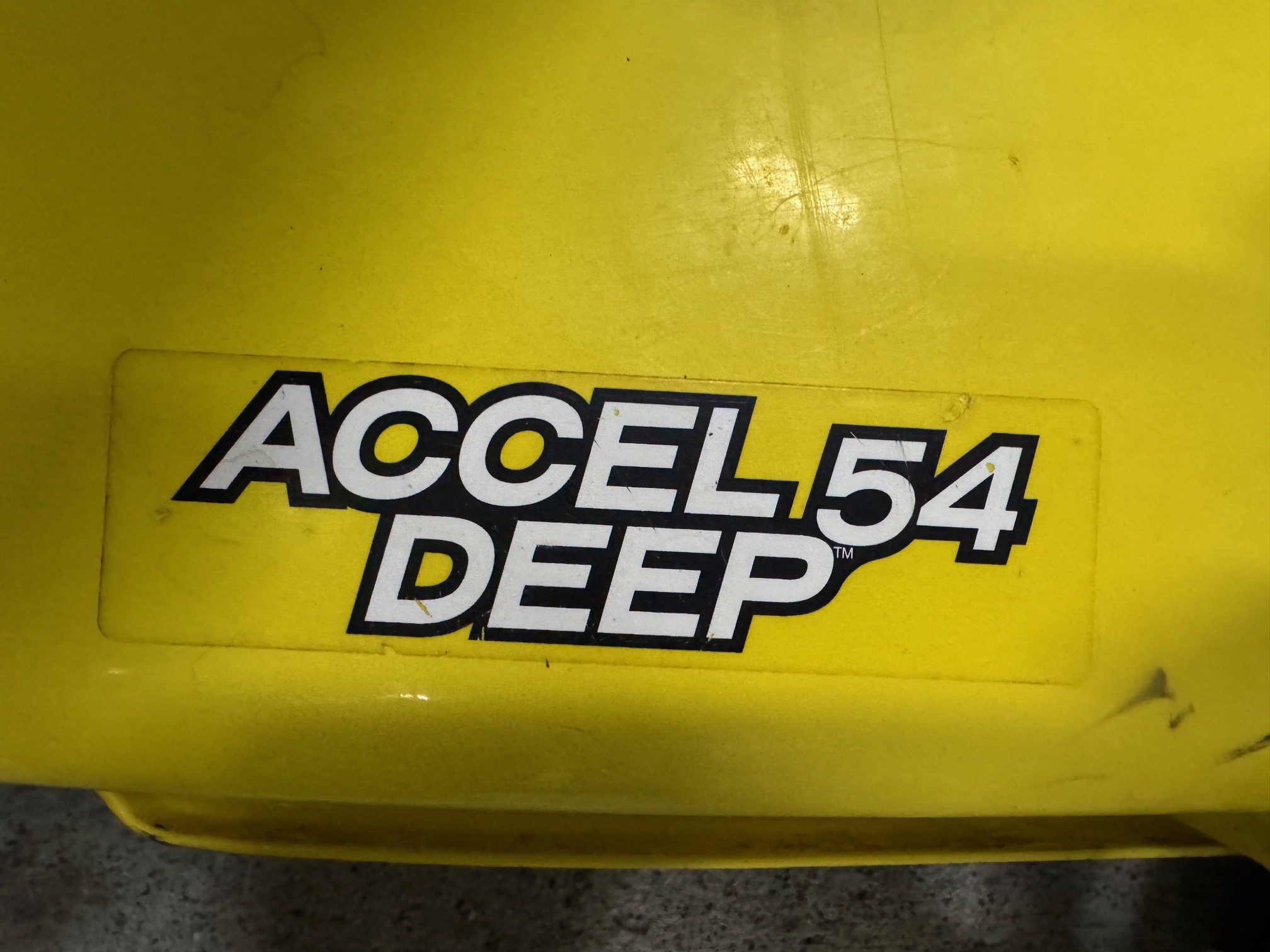 2021 John Deere X584 Image 2