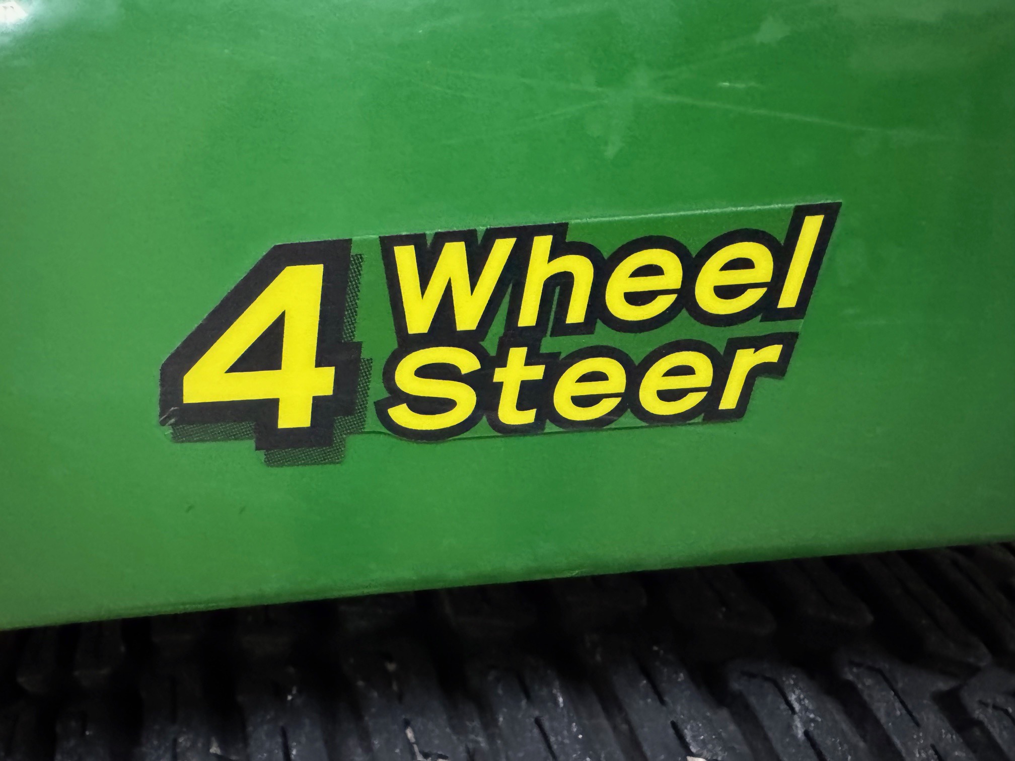 2021 John Deere X584 Image 4