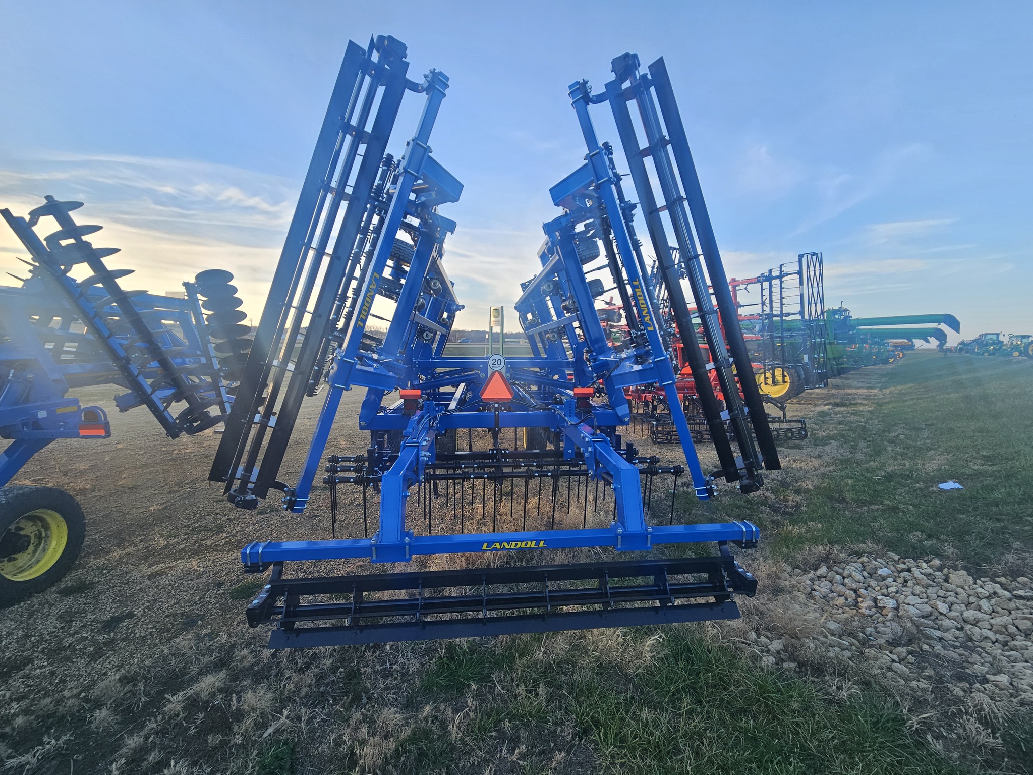 2025 Landoll 2132-21 COULTER CHISEL Image 2