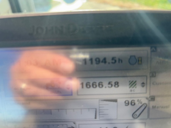 2013 John-Deere 7230R