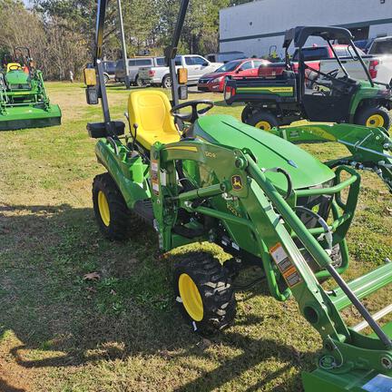  John Deere 1023E