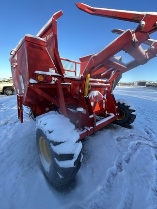 Used 2016 Highline CFR650 Bale Grinders & Feeders at Horizon Ag & Turf in Falher, AB - Photo20