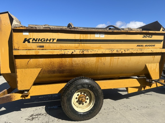Kuhn Knight 3042 (5th thumbnail)