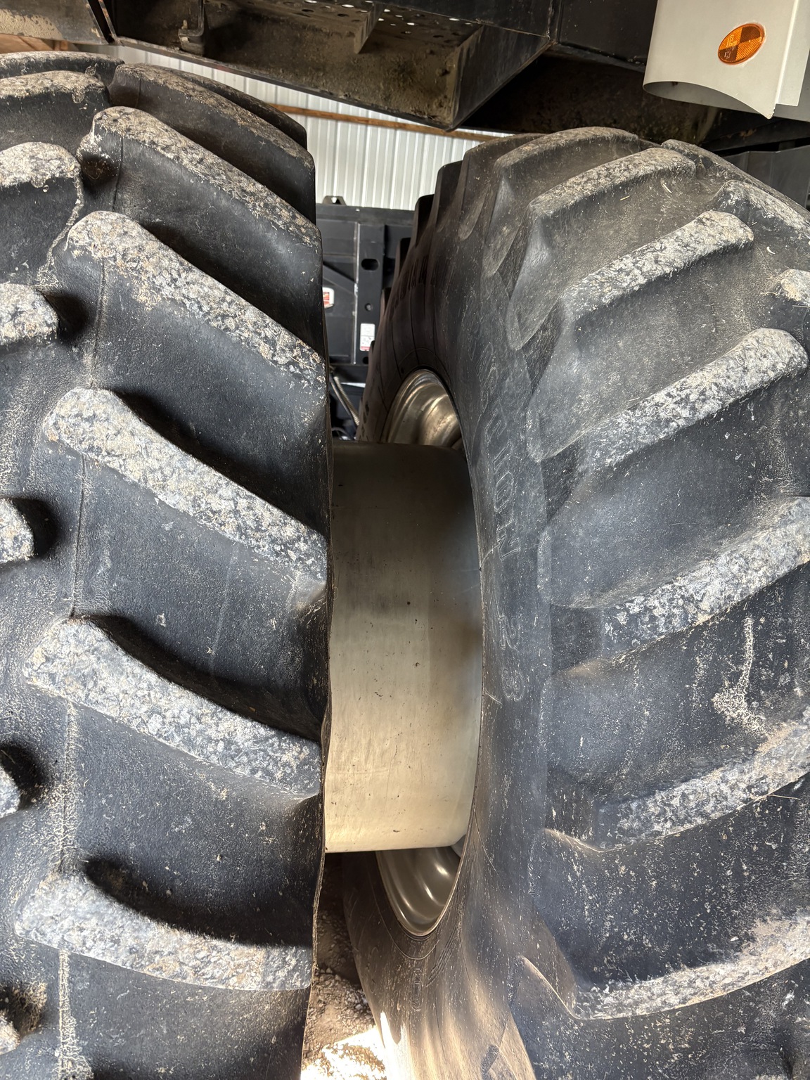 2009 Gleaner A86 Image 11