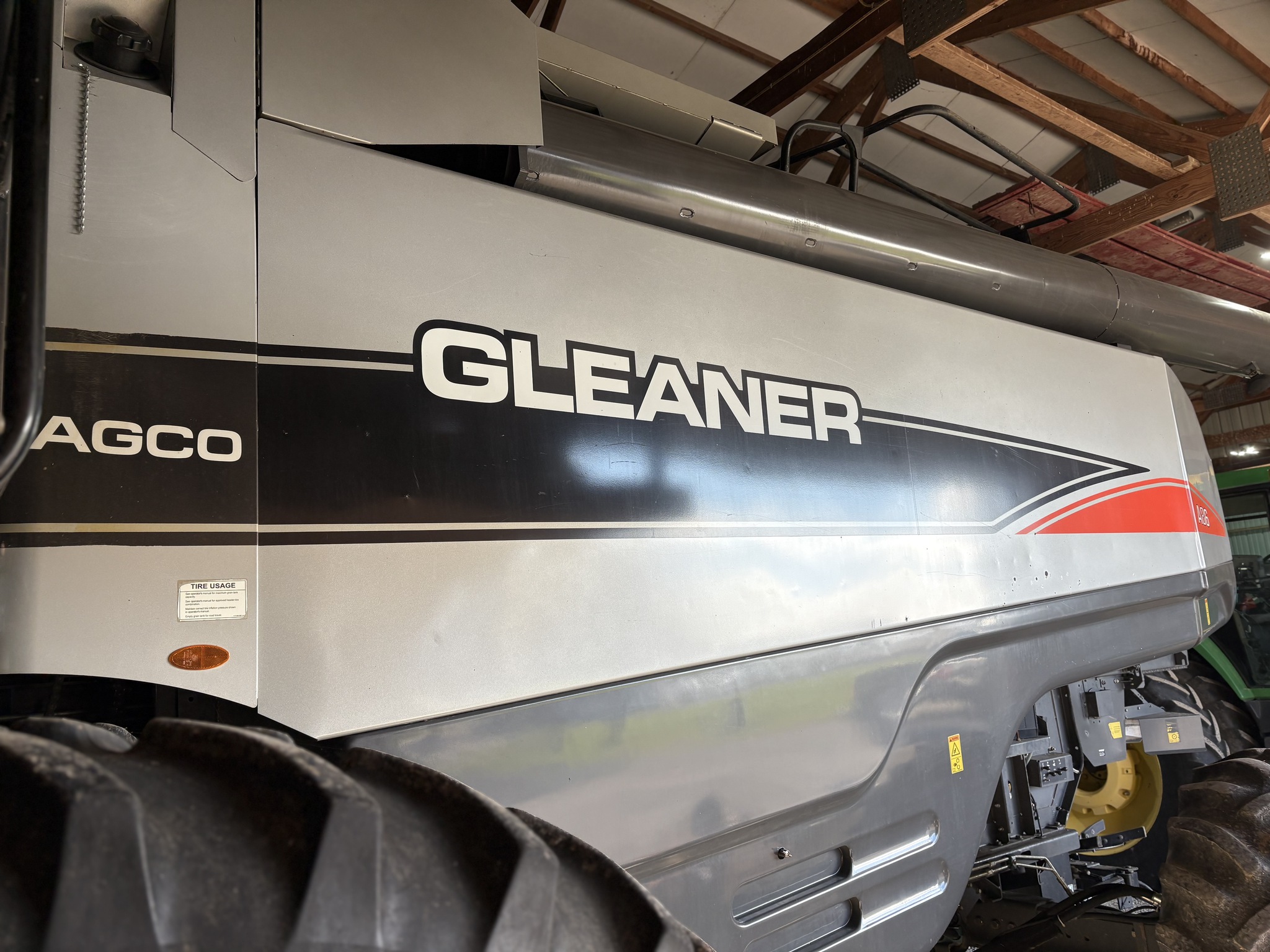 2009 Gleaner A86 Image 14
