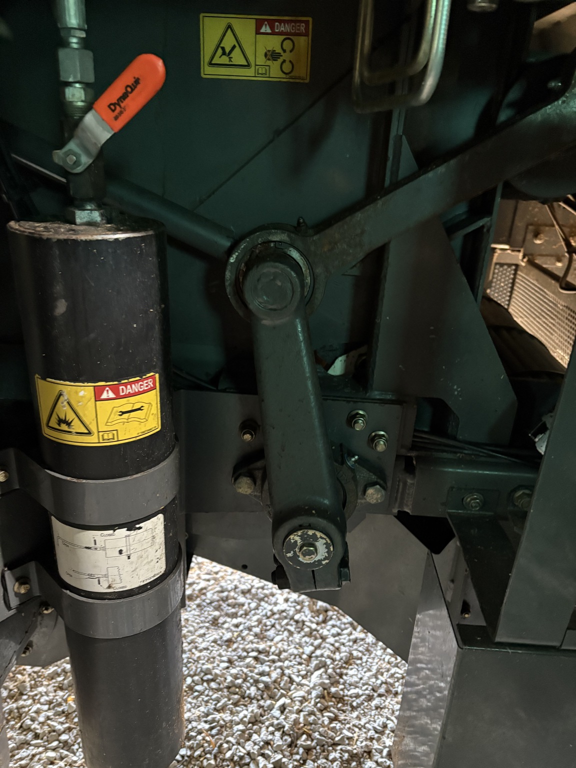 2009 Gleaner A86 Image 25