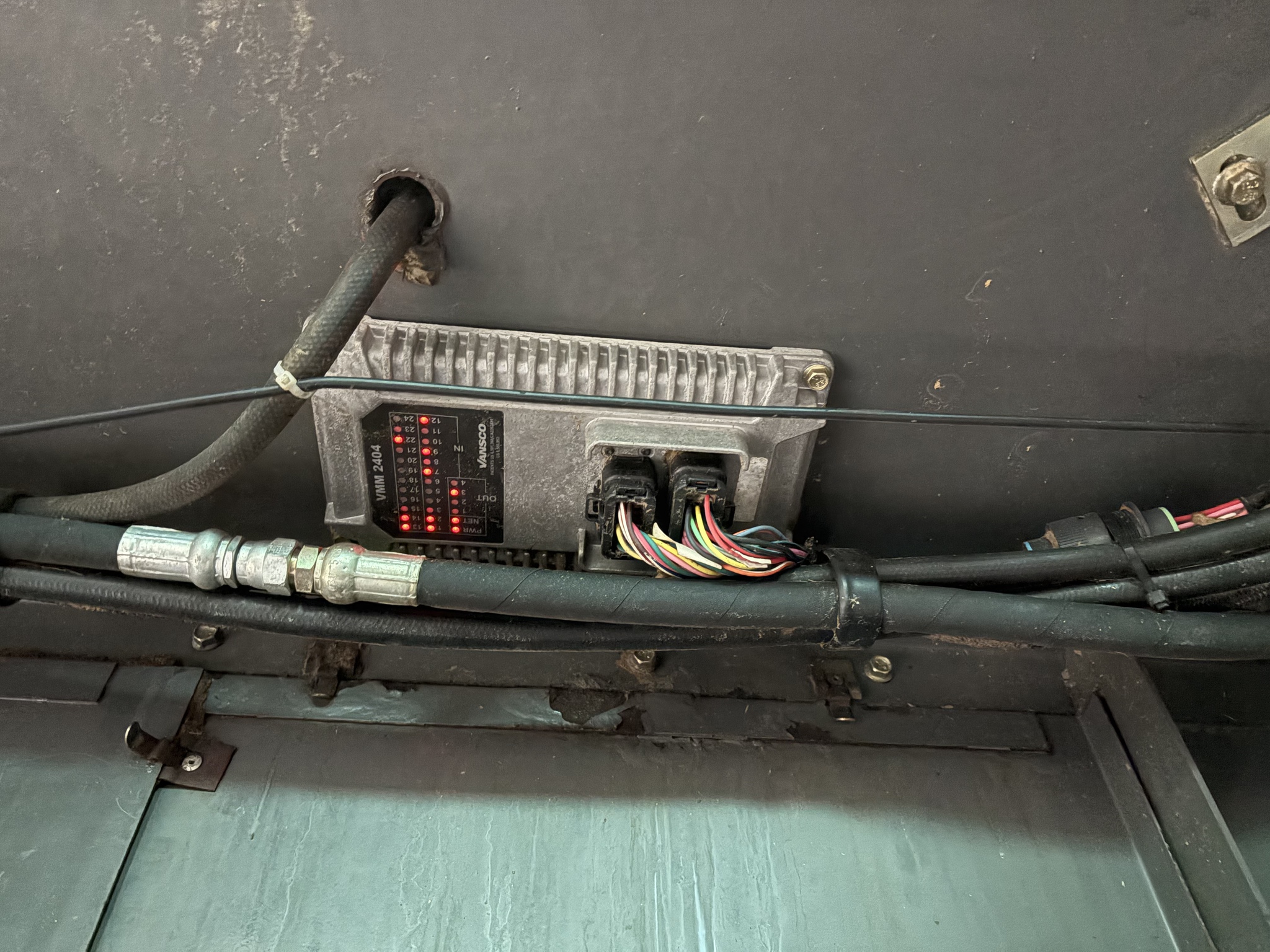 2009 Gleaner A86 Image 26