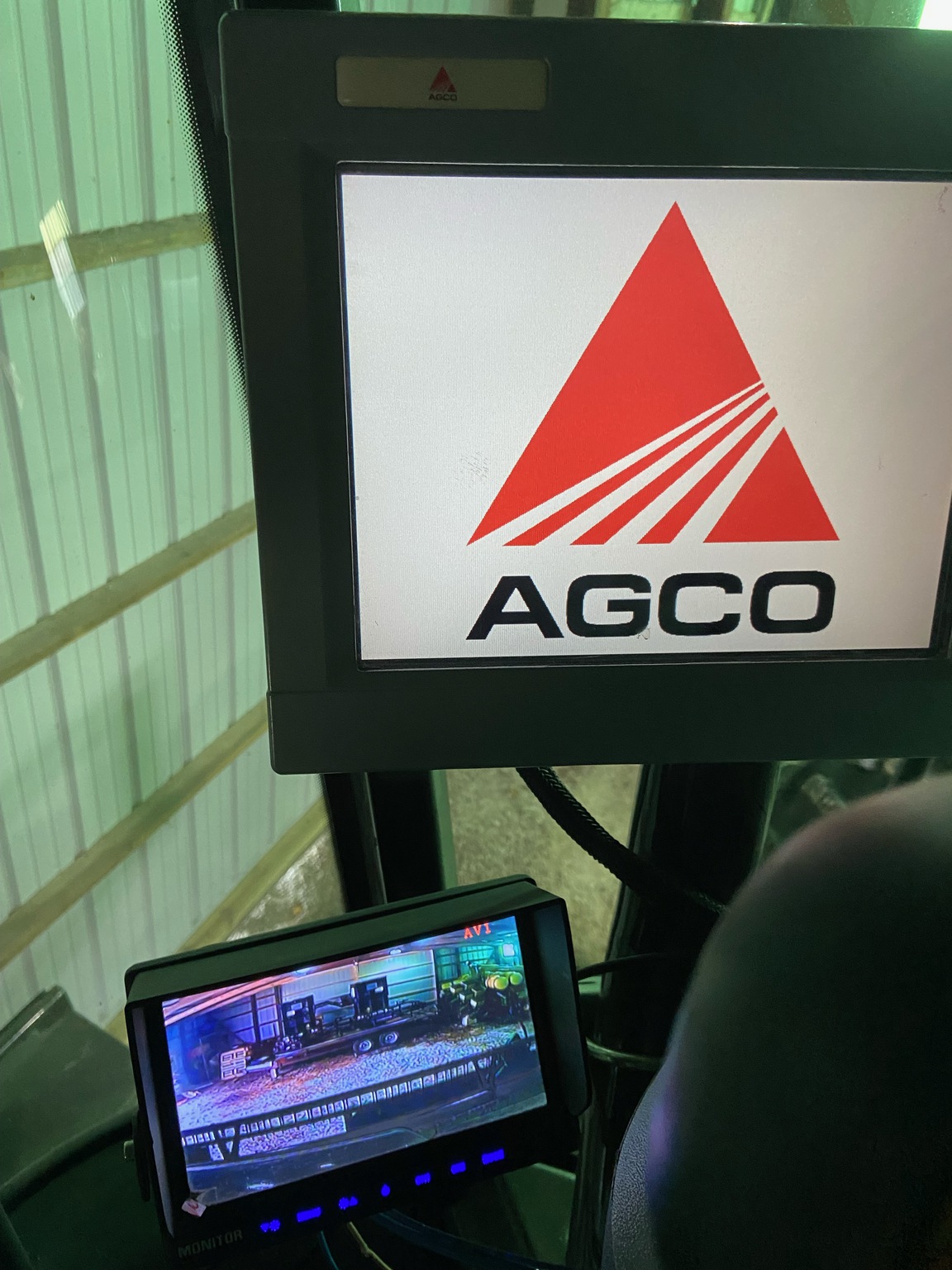 2009 Gleaner A86 Image 43