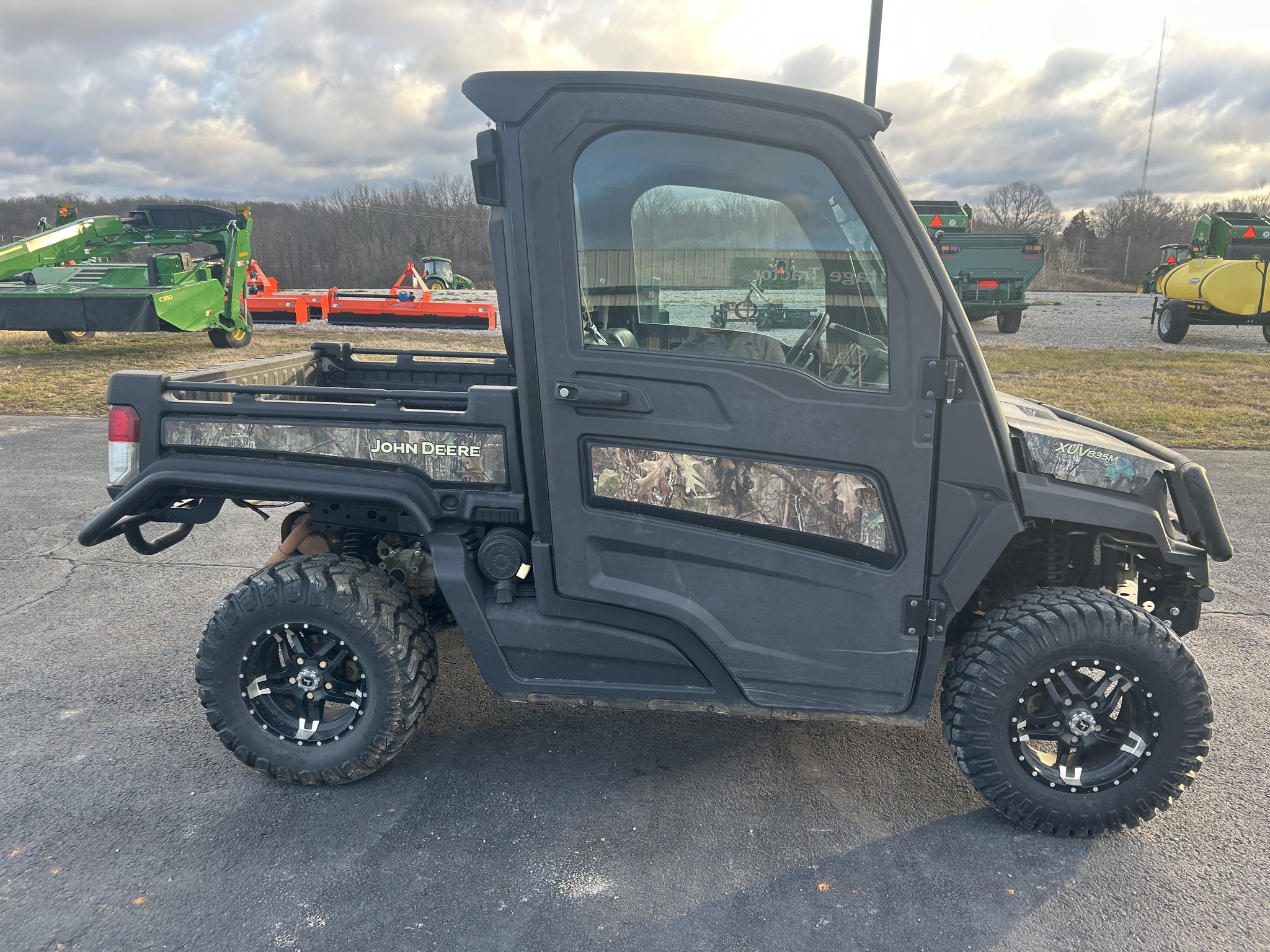  2021 John Deere XUV 835M at Heritage Tractor in Anderson, MO