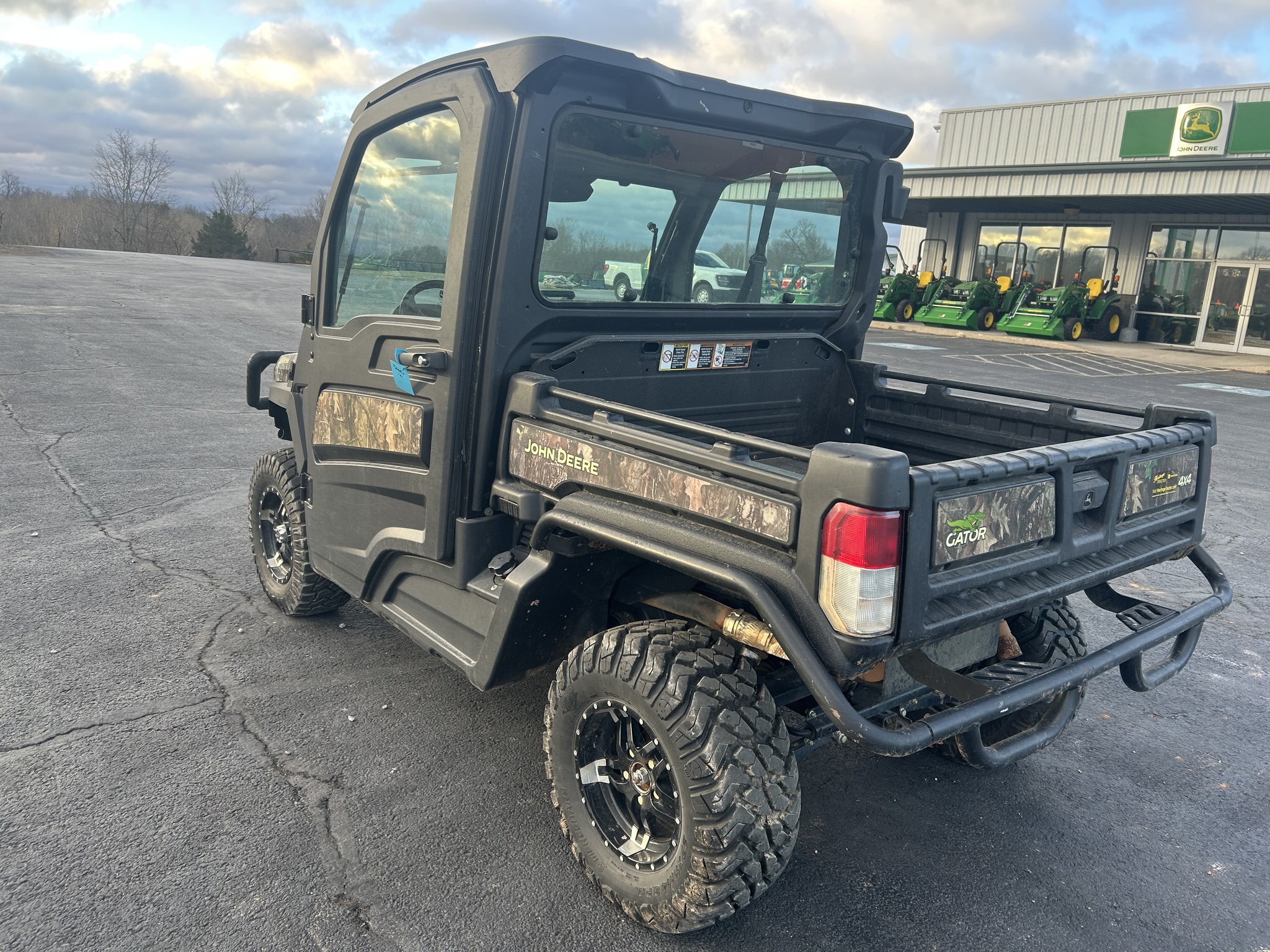  2021 John Deere XUV 835M at Heritage Tractor in Anderson, MO