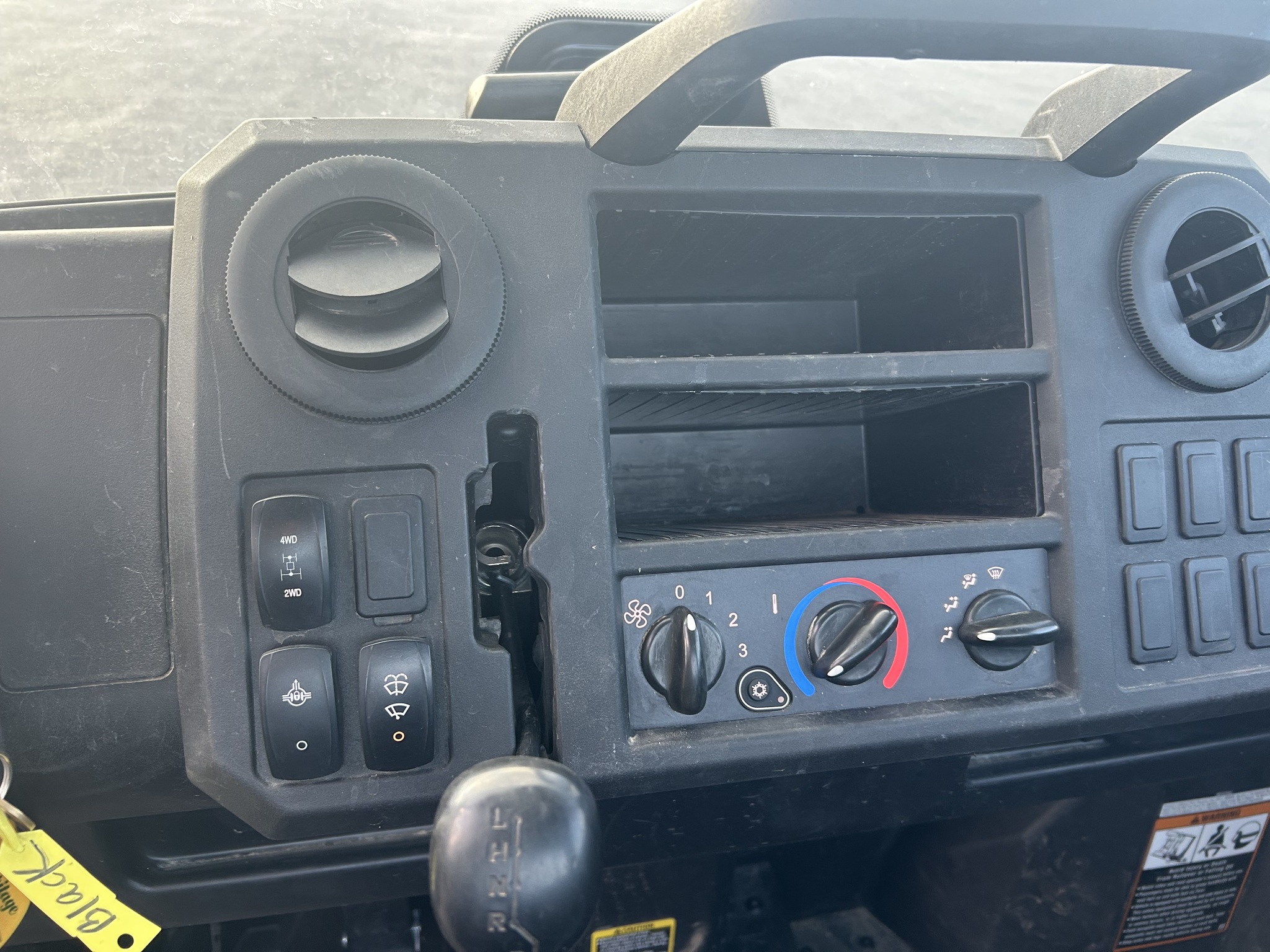  2021 John Deere XUV 835M at Heritage Tractor in Anderson, MO