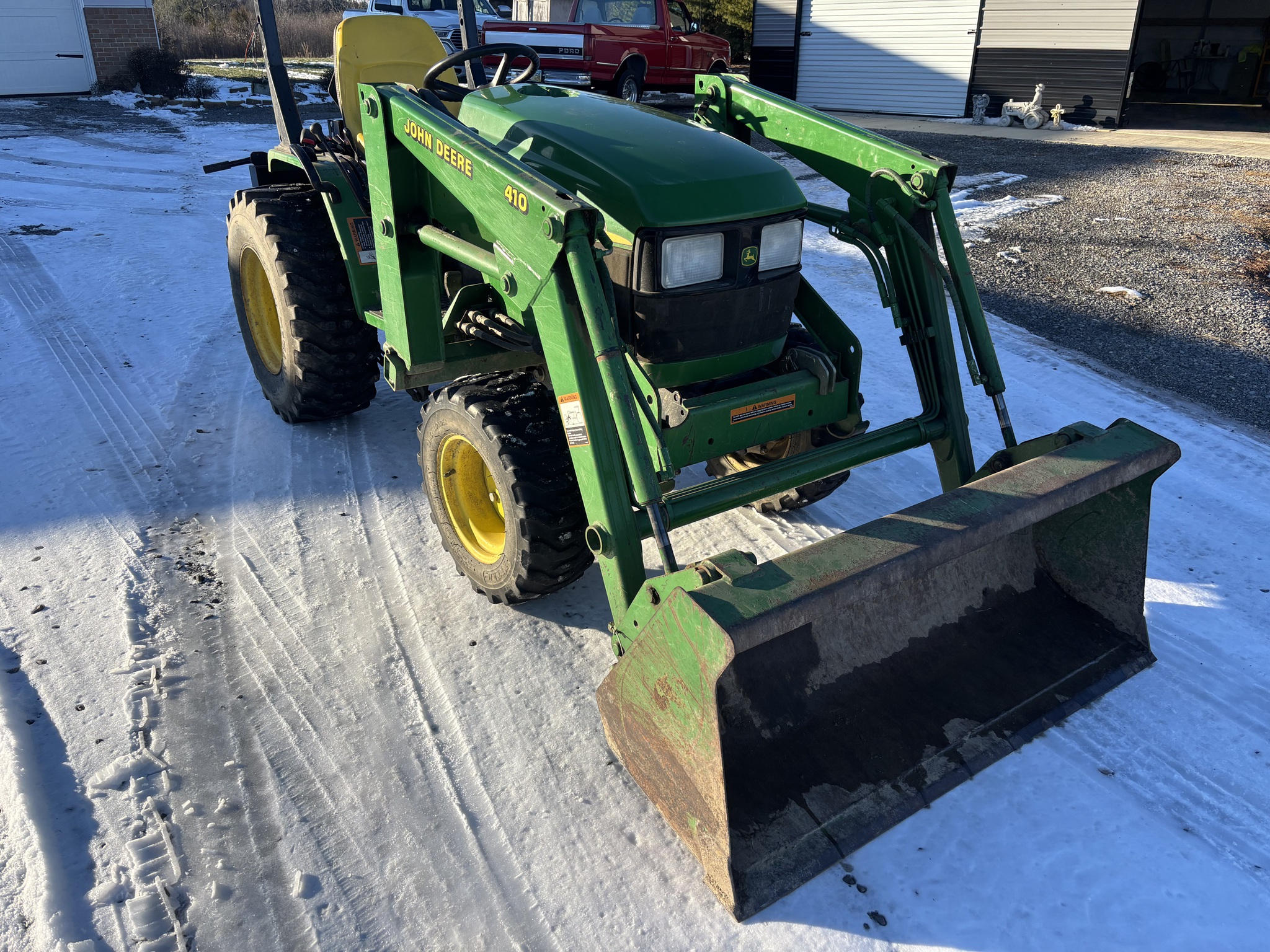 Used 2002 John Deere 4110 Compact Utility Tractors at Koenig Equipment in Botkins, OH - PhotoXL2