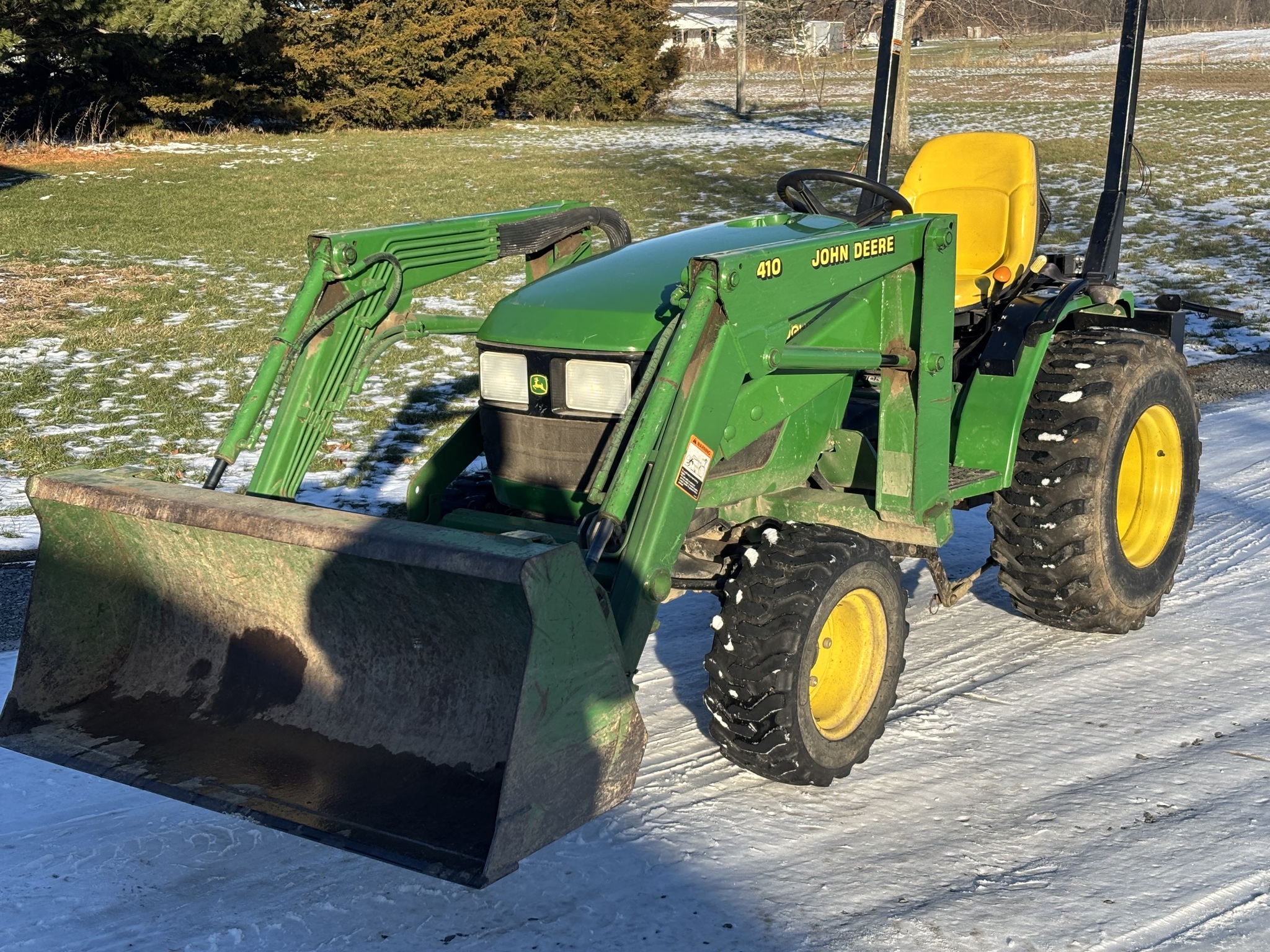 Used 2002 John Deere 4110 Compact Utility Tractors at Koenig Equipment in Botkins, OH - PhotoXL0