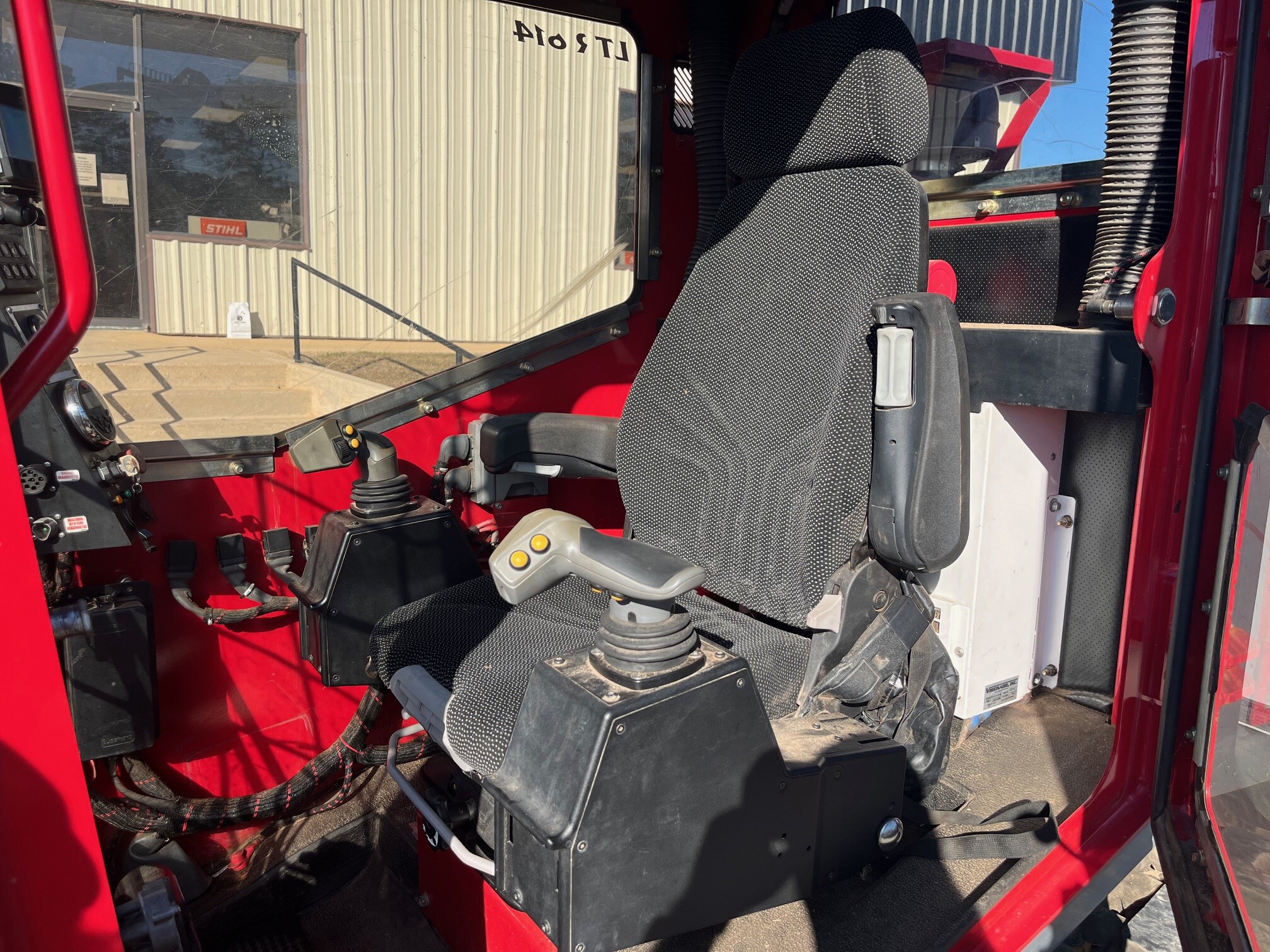 2019 Miscellaneous 6140T Image 7