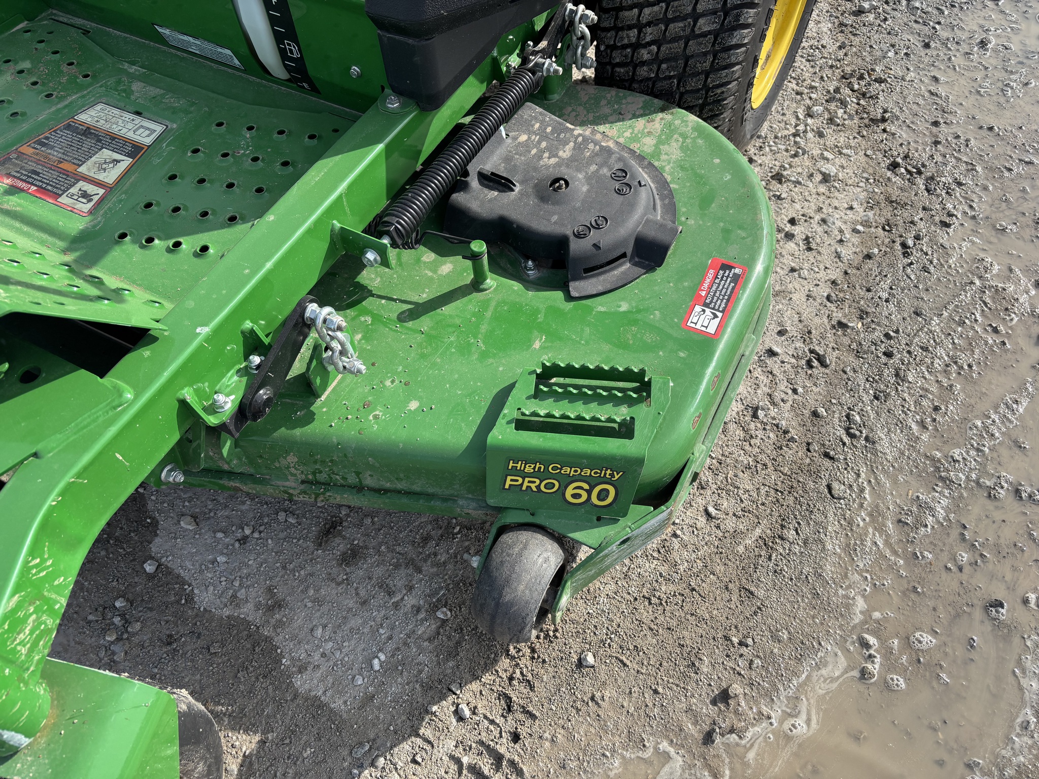  2023 John Deere Z735M at Heritage Tractor in Rogersville, MO