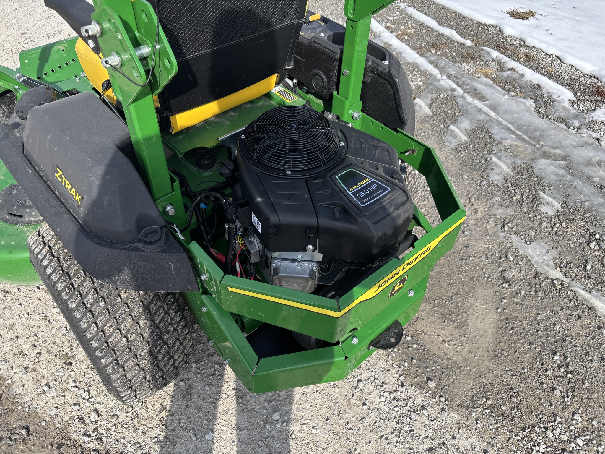  2023 John Deere Z735M at Heritage Tractor in Rogersville, MO