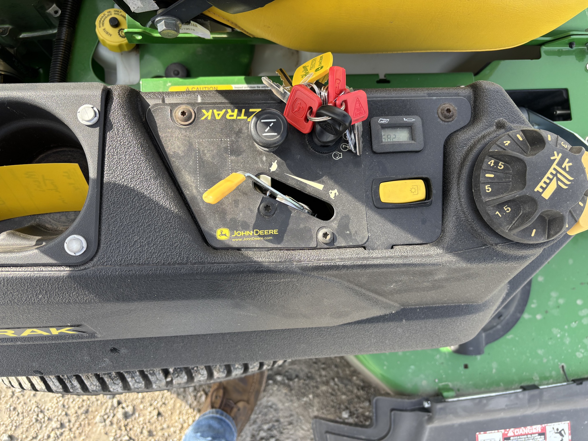  2023 John Deere Z735M at Heritage Tractor in Rogersville, MO