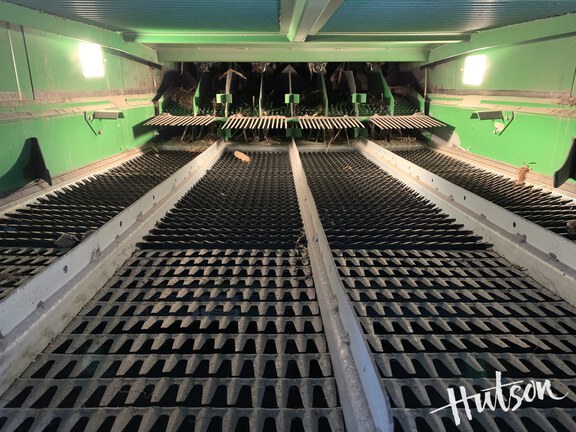 Photo of 2015 John Deere S680