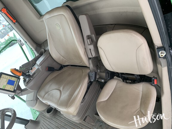 Photo of 2015 John Deere S680