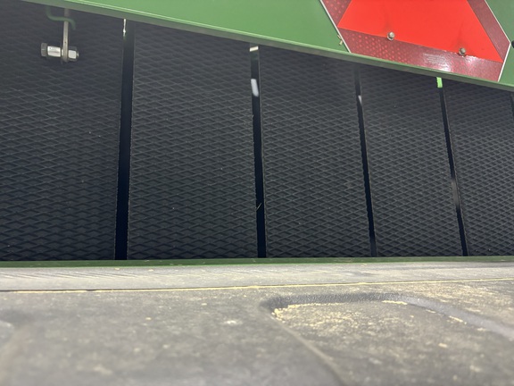 2020 John Deere 560M - Photo8