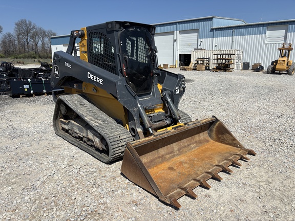 Photo of a 2023 John Deere 333G