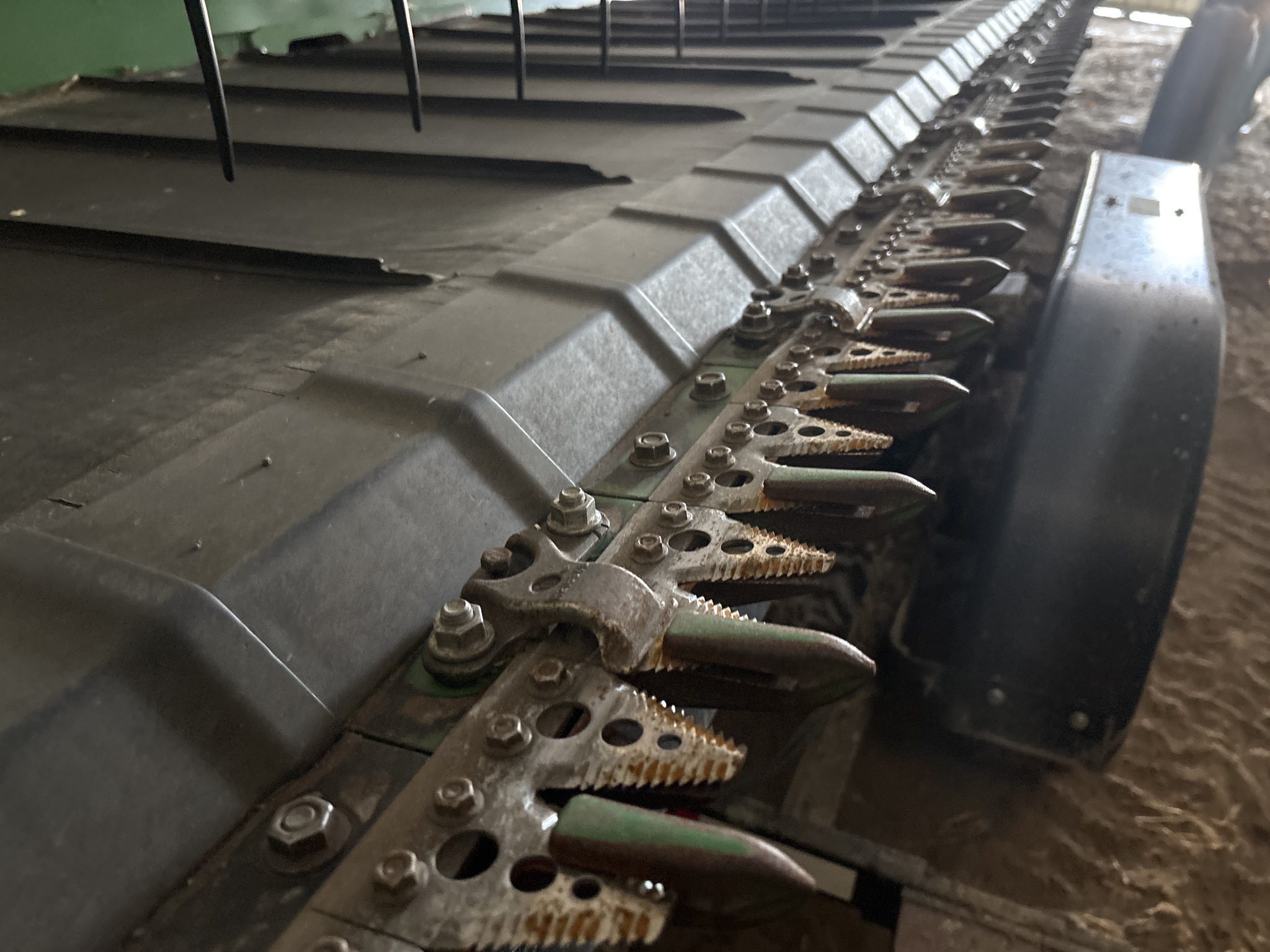 Used 2012 John Deere 640FD Combine Platforms at Koenig Equipment in Franklin, IN - PhotoXL15