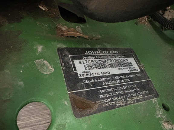 Photo of 2024 John Deere Z930M