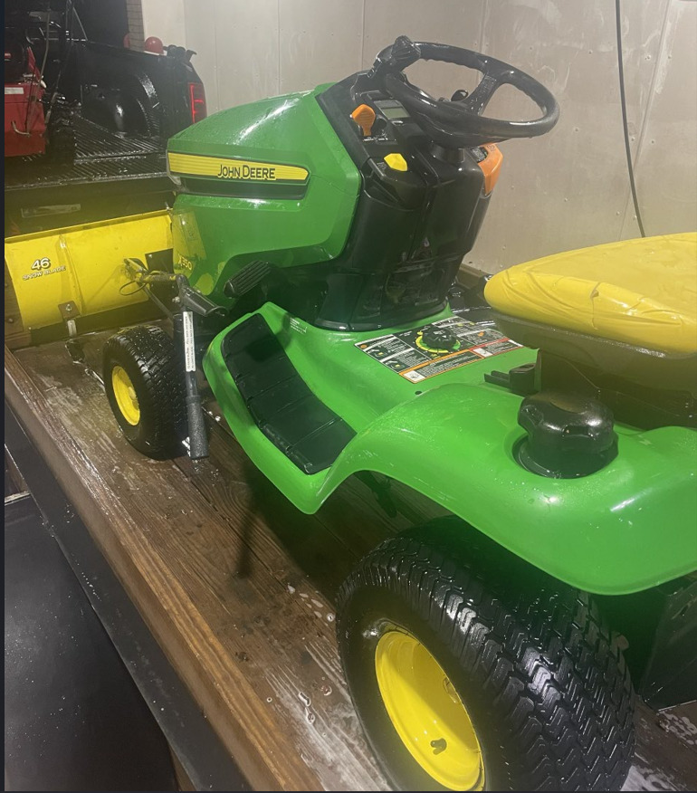 2018 John Deere X350 Image 2