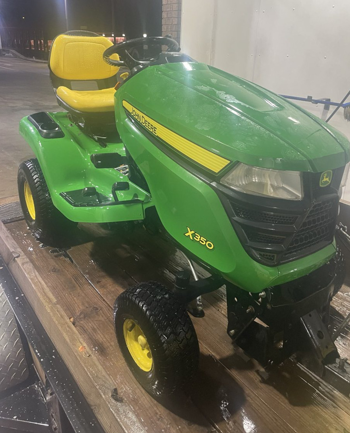 2018 John Deere X350 Image 1