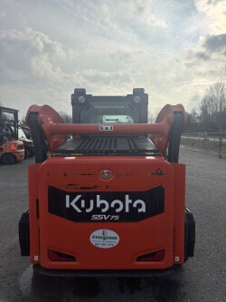 2021 Kubota SSV75