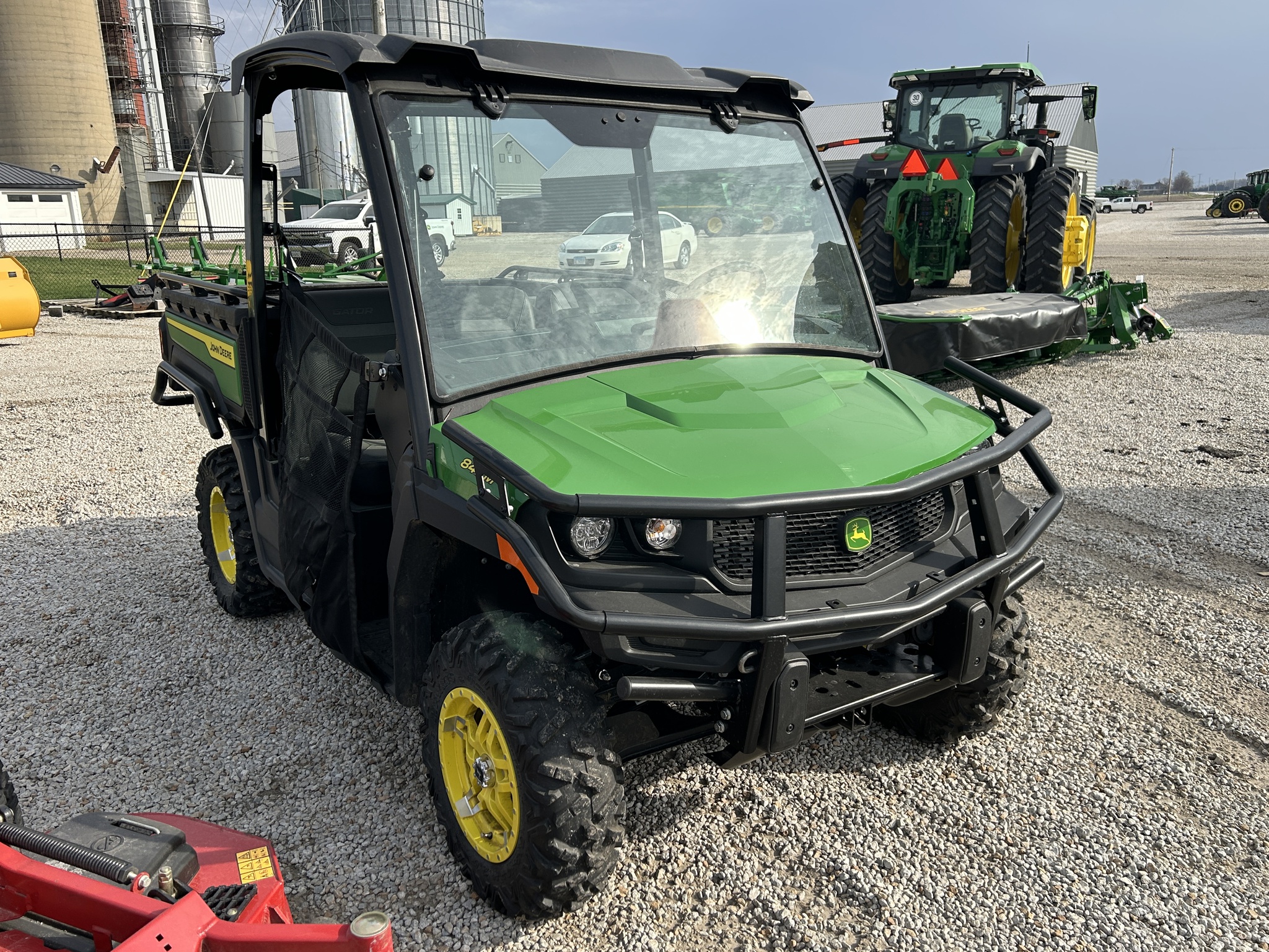  2025 John Deere XUV 845M at Heritage Tractor in Roanoke, IL