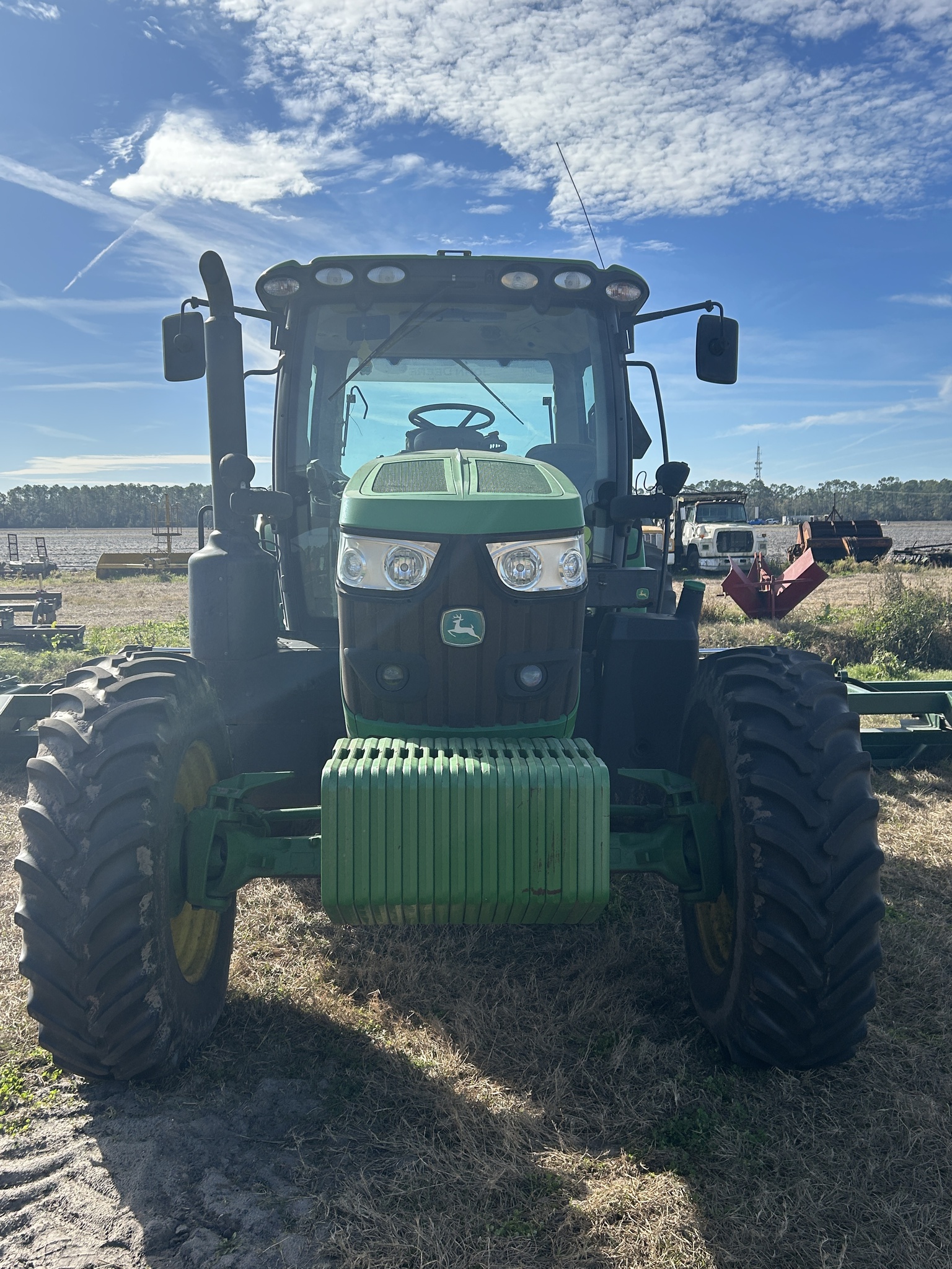 2019 John Deere 6155R Image 3