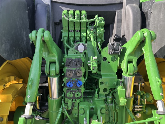 2025 John Deere 6R 175 - Photo28