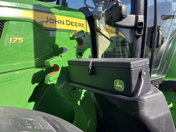 2025 John Deere 6R 175 - Photo32