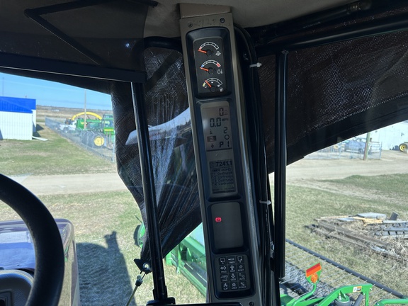 Used 2005 Case IH STX500Q Track Tractors at Horizon Ag & Turf in Barrhead, AB - Photo24