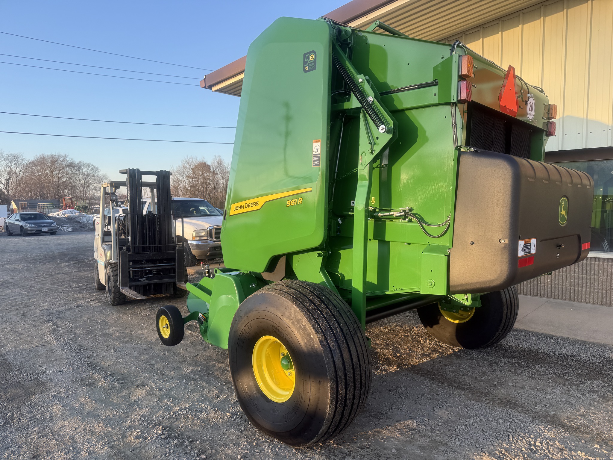 2025 John Deere 561R Image 8