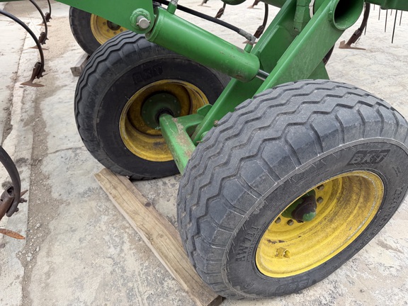 2009 John Deere 2310 - Photo8