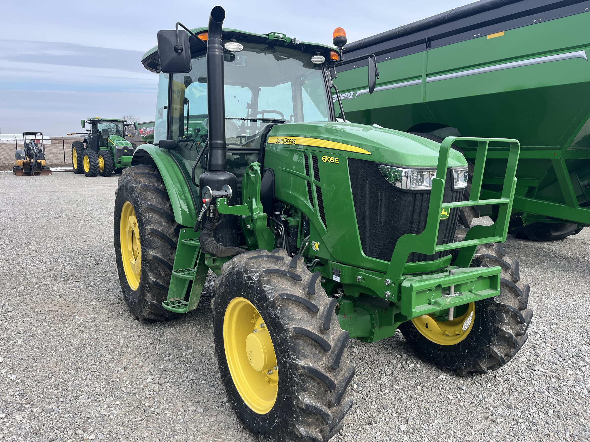 2023 John Deere 6105E Image 1